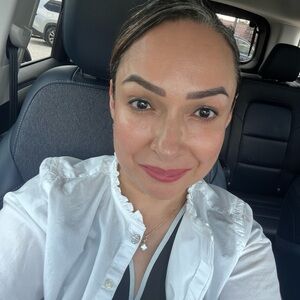 Meet your Posher, Angie